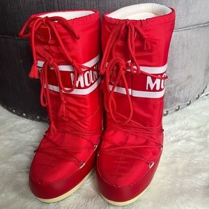 Red Moon Boots